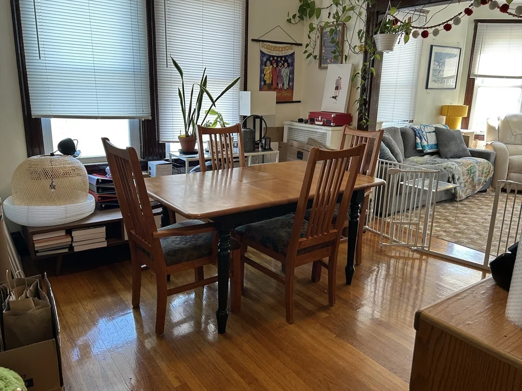 2 bed, 1 bath apartment for rent at 24 Boston Ave Unit 3-3, Ball Square — photo 4 of 11