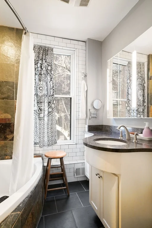 2 bed, 1 bath apartment for rent at 24 Bradford St Unit 1, South End — photo 5 of 20