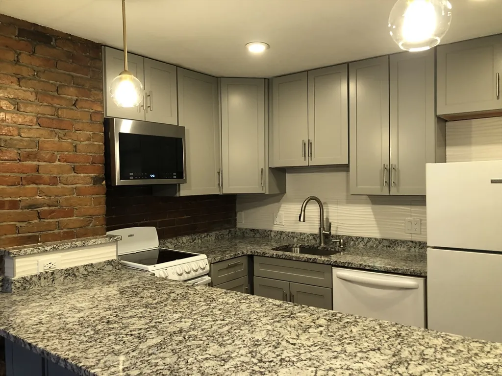 1 bed, 1 bath apartment for rent at 24 Bradford St Unit 2, South End — photo 3 of 16