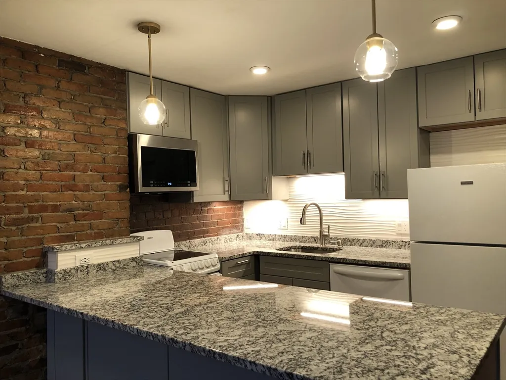 1 bed, 1 bath apartment for rent at 24 Bradford St Unit 2, South End — photo 4 of 16