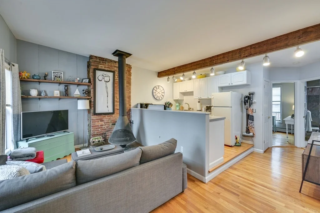 1 bed, 1 bath apartment for rent at 24 Bradford St Unit 3, South End — photo 3 of 25