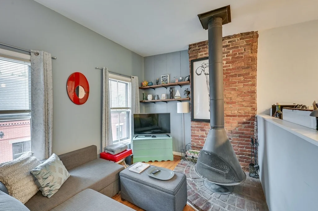 1 bed, 1 bath apartment for rent at 24 Bradford St Unit 3, South End — photo 2 of 25
