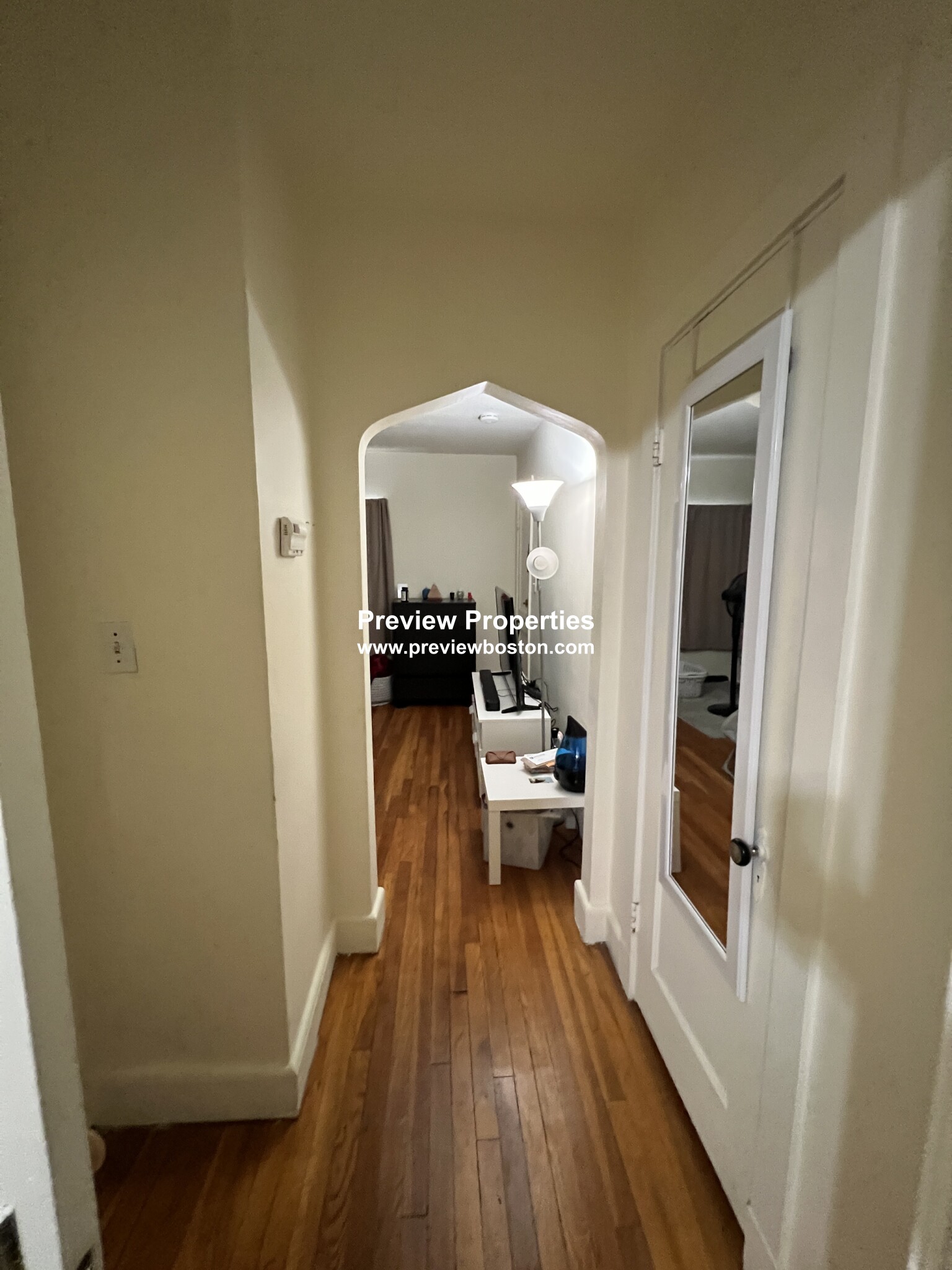 Studio bed, 1 bath apartment for rent at 24 Brock St Unit 2, Oak Square — photo 3 of 24