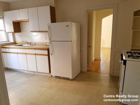 1 bed, 1 bath apartment for rent at 24 Brock St Unit 3, Brighton — photo 3 of 6