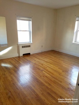 1 bed, 1 bath apartment for rent at 24 Brock St Unit 3, Brighton