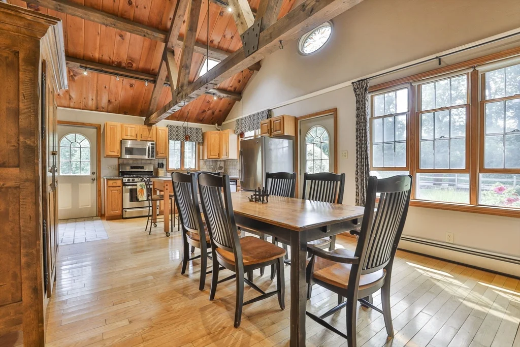 1 bed, 2 bath apartment for rent at 24 Browns Ln, West Newbury — photo 17 of 34