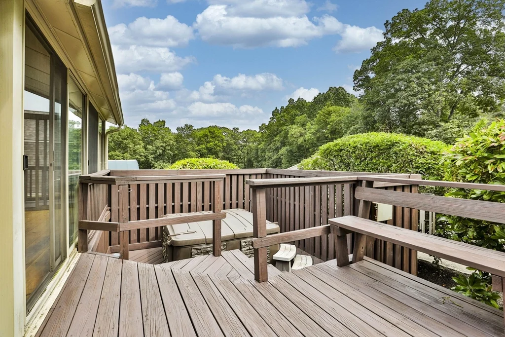 1 bed, 2 bath apartment for rent at 24 Browns Ln, West Newbury — photo 8 of 34