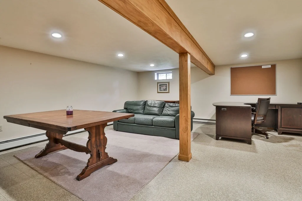 1 bed, 2 bath apartment for rent at 24 Browns Ln, West Newbury — photo 31 of 34