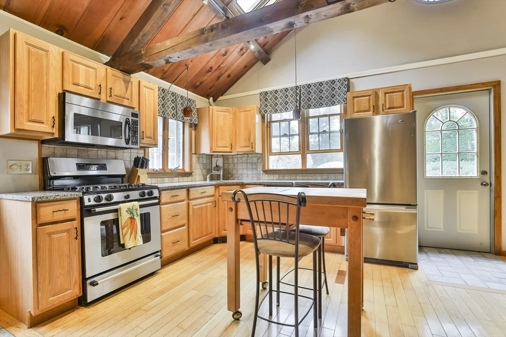 1 bed, 2 bath apartment for rent at 24 Browns Ln, West Newbury — photo 19 of 34