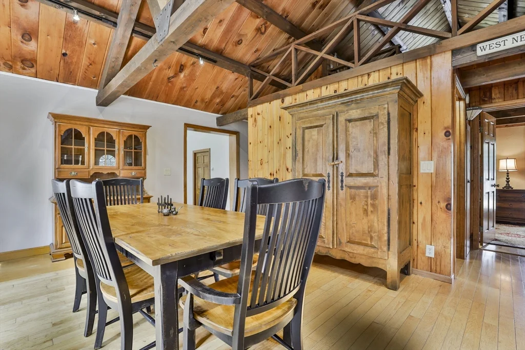 1 bed, 2 bath apartment for rent at 24 Browns Ln, West Newbury — photo 15 of 34