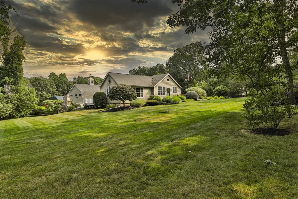1 bed, 2 bath apartment for rent at 24 Browns Ln, West Newbury
