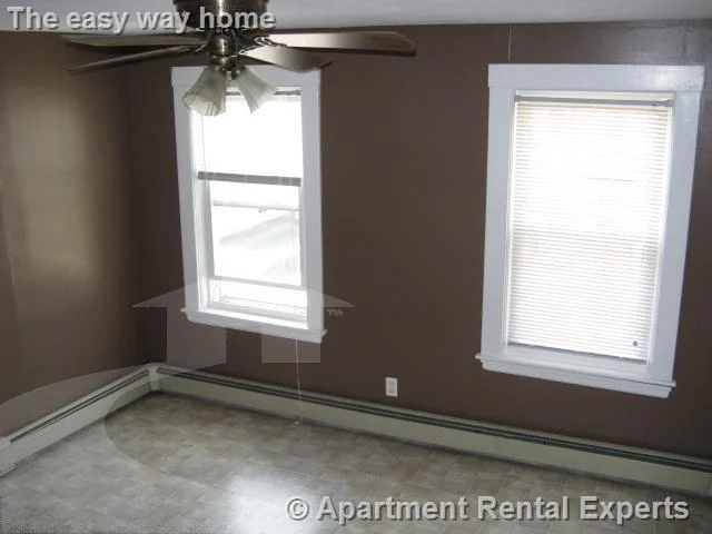 5 bed, 2 bath apartment for rent at 24 Burget Ave, Tufts — photo 10 of 13