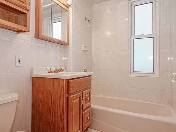 2 bed, 1 bath apartment for rent at 24 Burnside Ave Unit 24, Porter Square — photo 4 of 15
