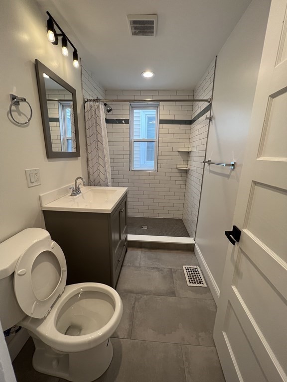 3 bed, 2 bath apartment for rent at 24 Buttonwood St Unit 1, Dorchester — photo 8 of 11
