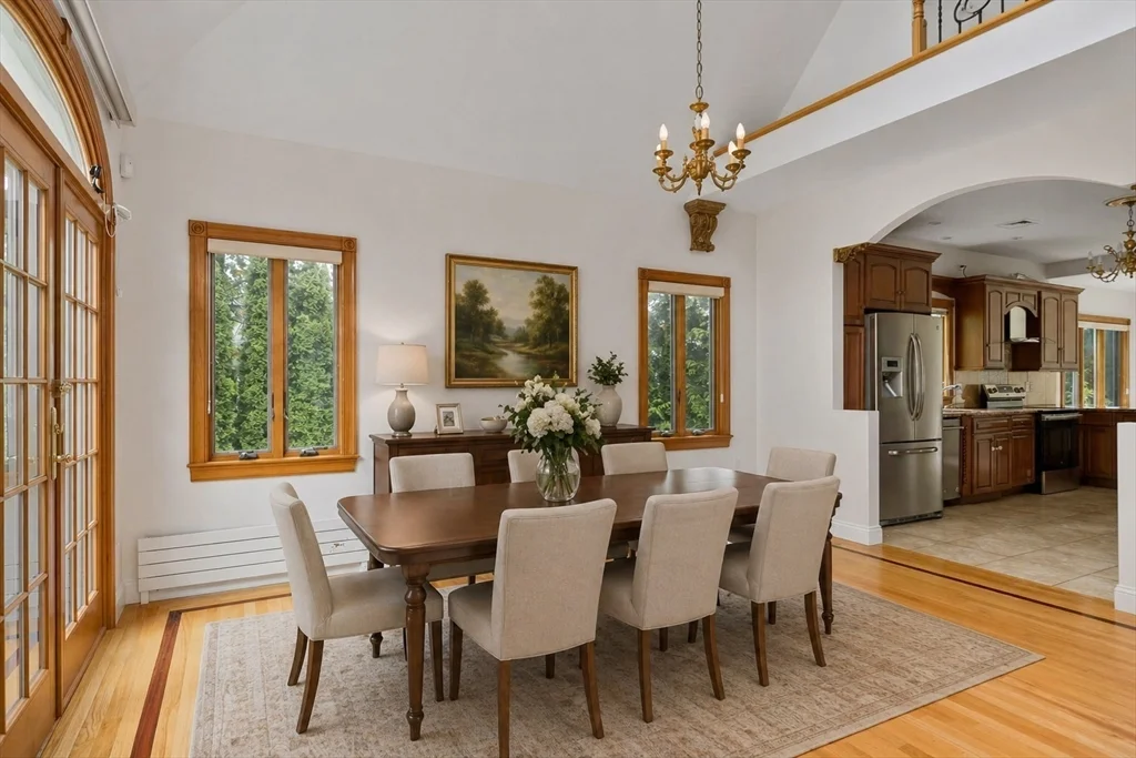 5 bed, 3 bath apartment for rent at 24 Carthay Cir, Newton Highlands — photo 3 of 25