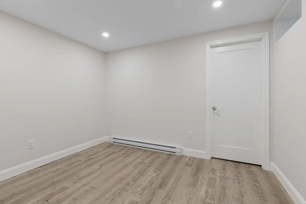 5 bed, 3 bath apartment for rent at 24 Carthay Cir, Newton Highlands — photo 20 of 25