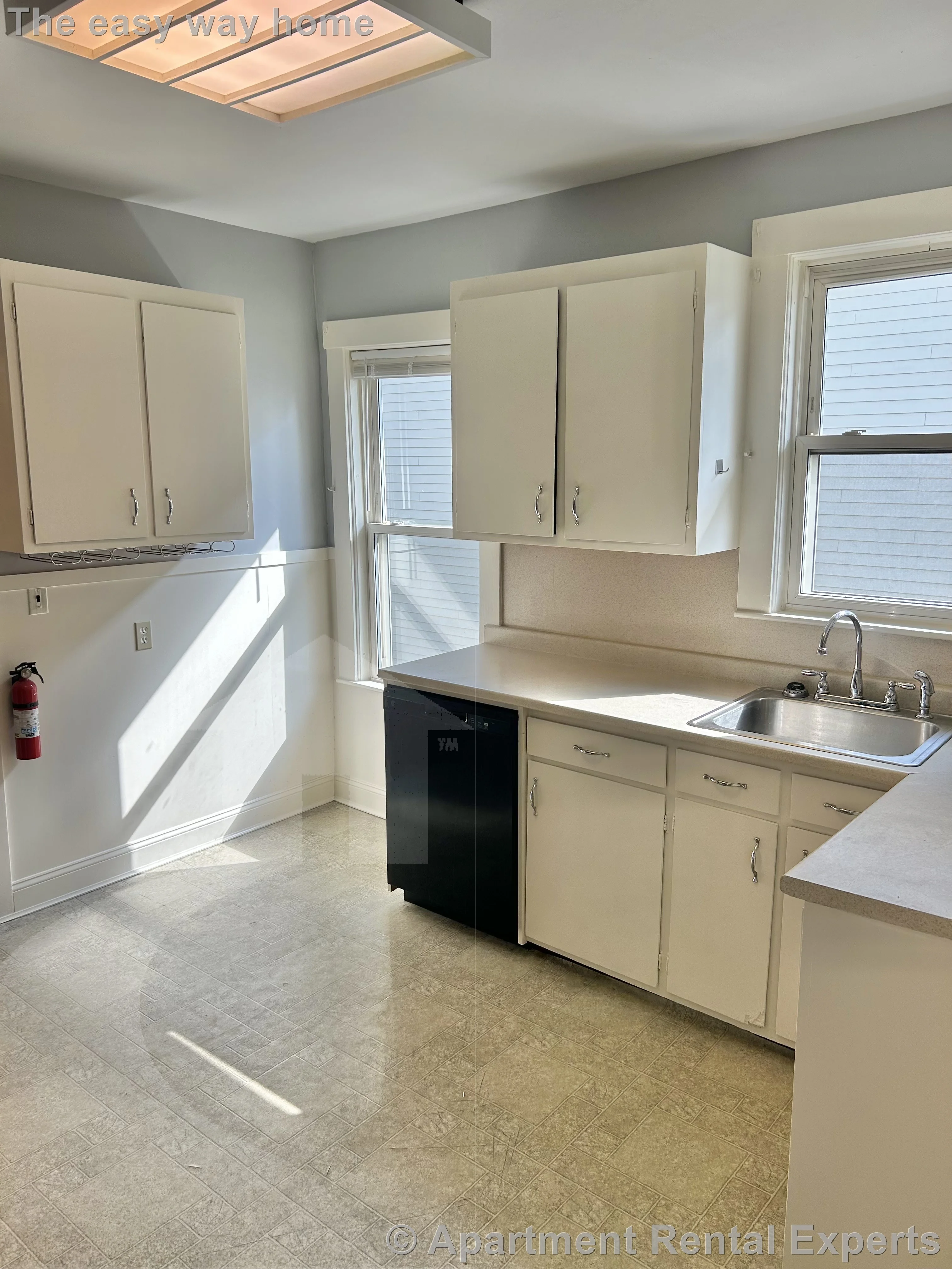 3 bed, 1 bath apartment for rent at 24 Central Rd Unit 2, Spring Hill — photo 9 of 15