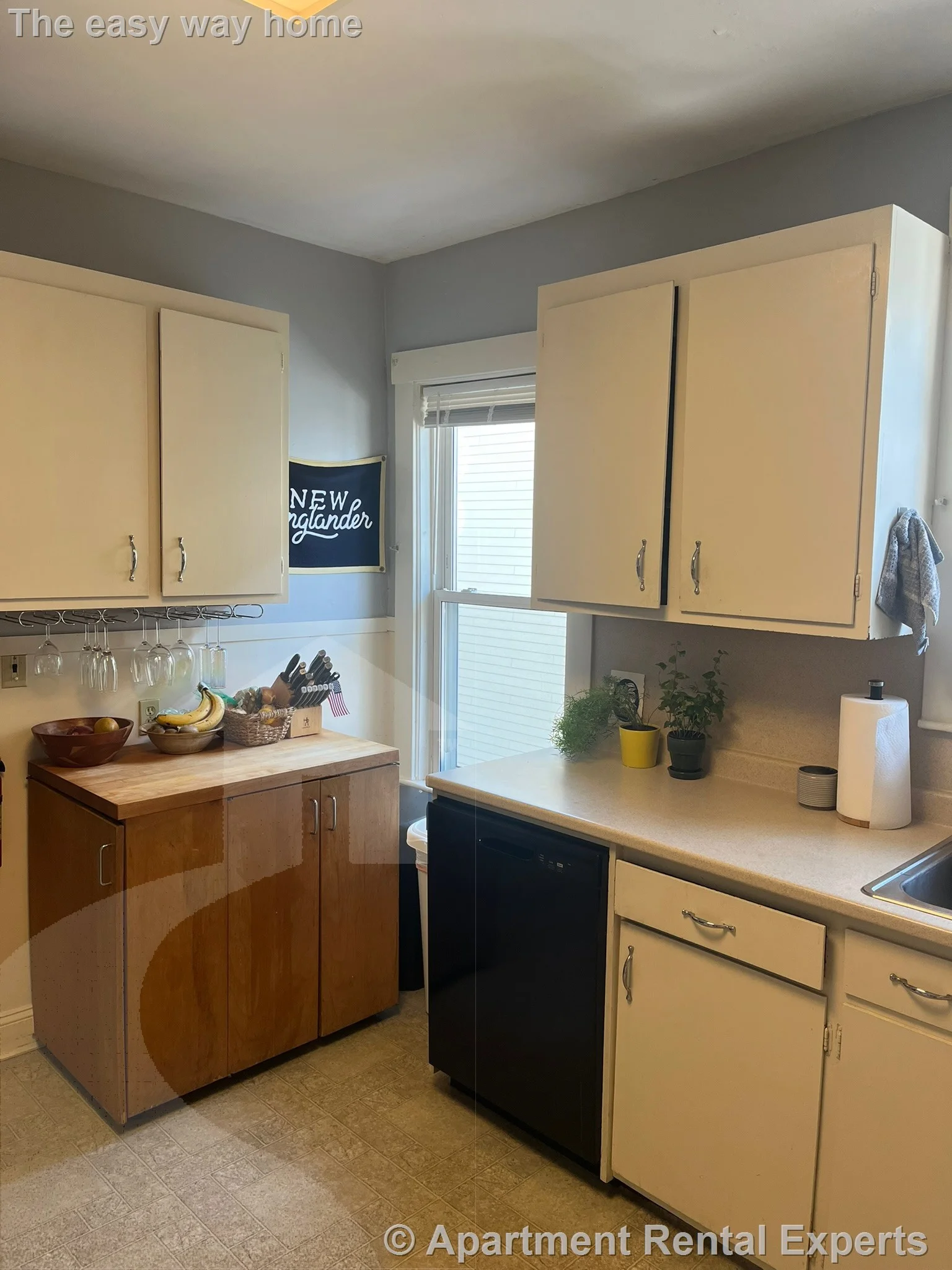 3 bed, 1 bath apartment for rent at 24 Central Rd Unit 2, Spring Hill — photo 6 of 9