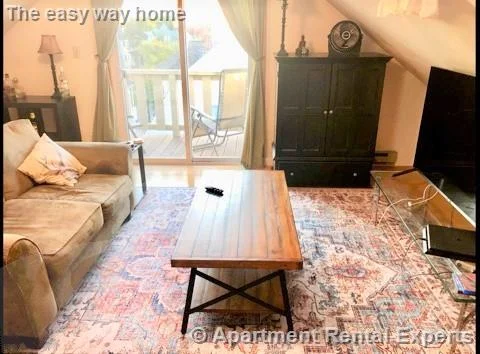 4 bed, 2 bath apartment for rent at 24 Central Rd Unit 3, Spring Hill — photo 9 of 14