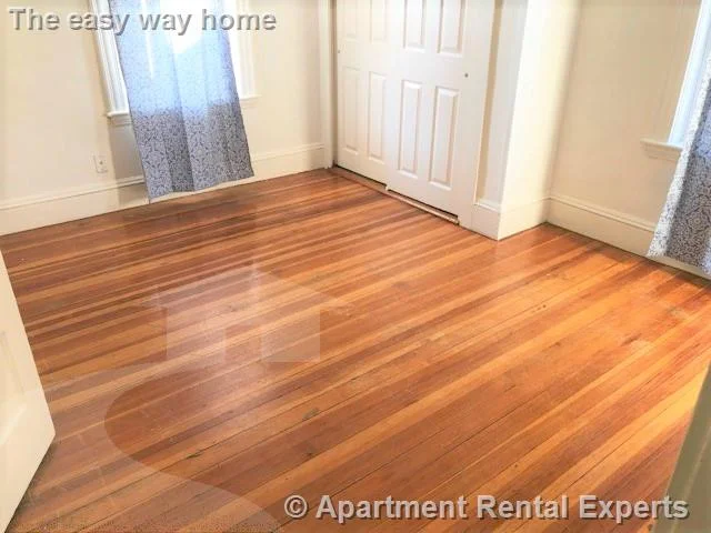 4 bed, 2 bath apartment for rent at 24 Central Rd Unit 3, Spring Hill — photo 7 of 14