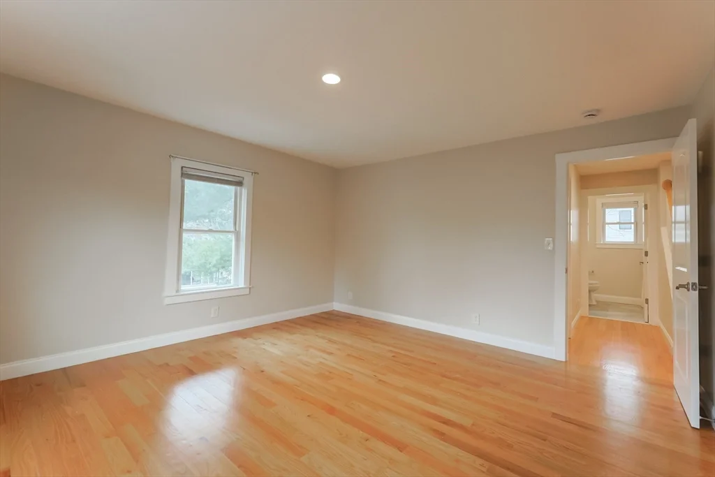 3 bed, 2 bath apartment for rent at 24 Charles St Unit 1, Westborough — photo 27 of 42