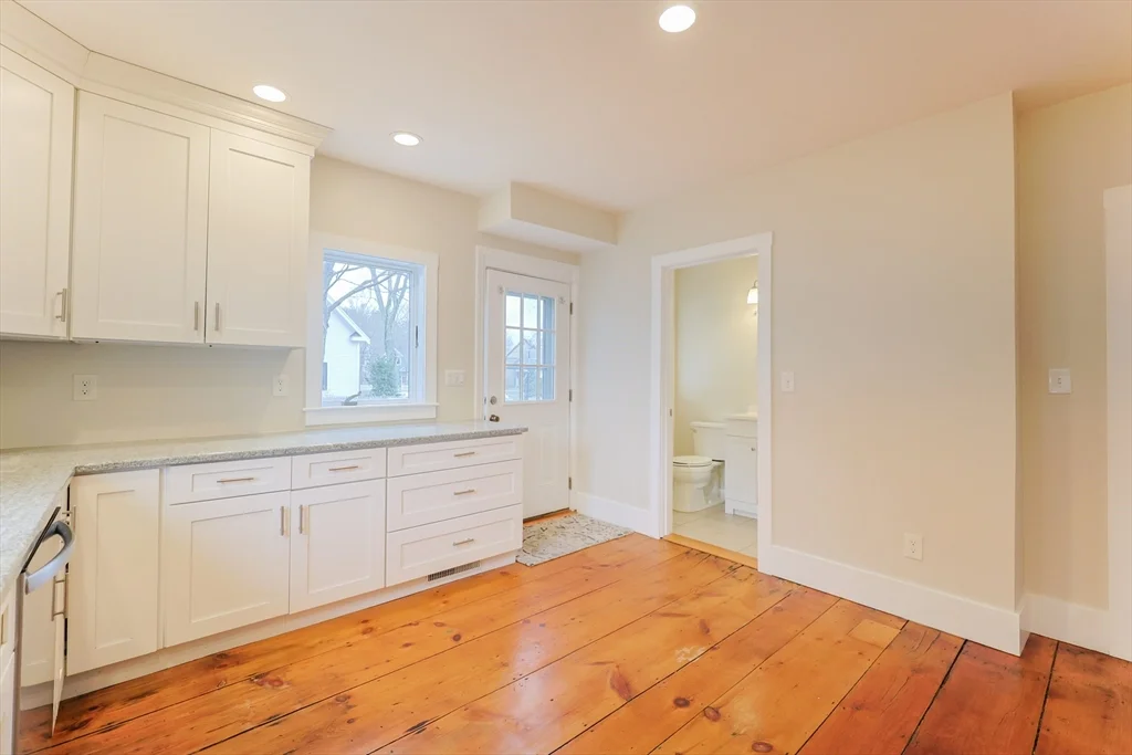 3 bed, 2 bath apartment for rent at 24 Charles St Unit 1, Westborough — photo 13 of 42