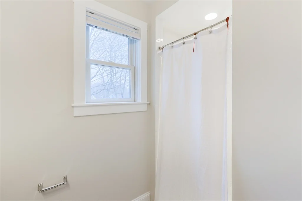 3 bed, 2 bath apartment for rent at 24 Charles St Unit 1, Westborough — photo 36 of 42