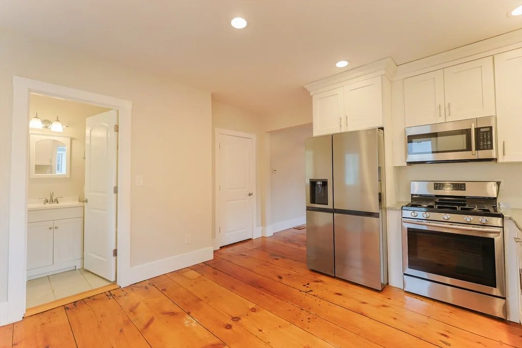 3 bed, 2 bath apartment for rent at 24 Charles St Unit 1, Westborough — photo 12 of 42