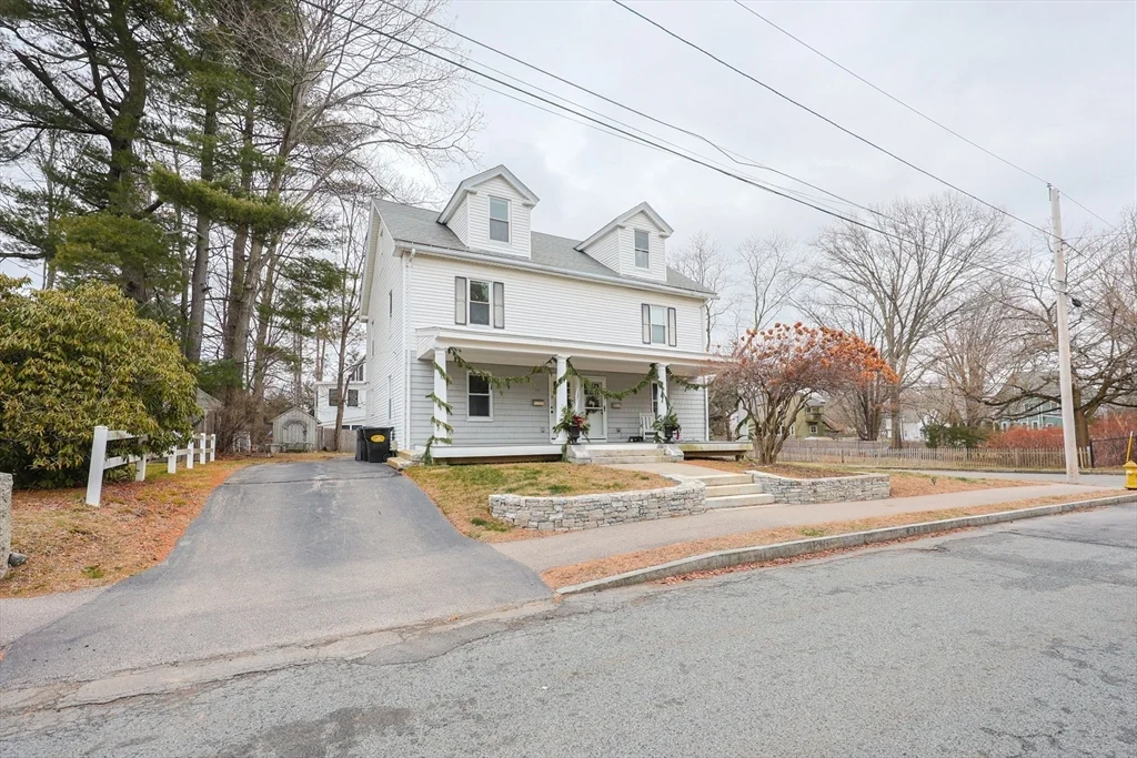 3 bed, 2 bath apartment for rent at 24 Charles St Unit 1, Westborough — photo 6 of 42