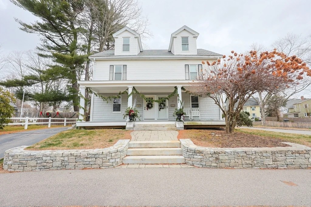 3 bed, 2 bath apartment for rent at 24 Charles St Unit 1, Westborough — photo 1 of 42