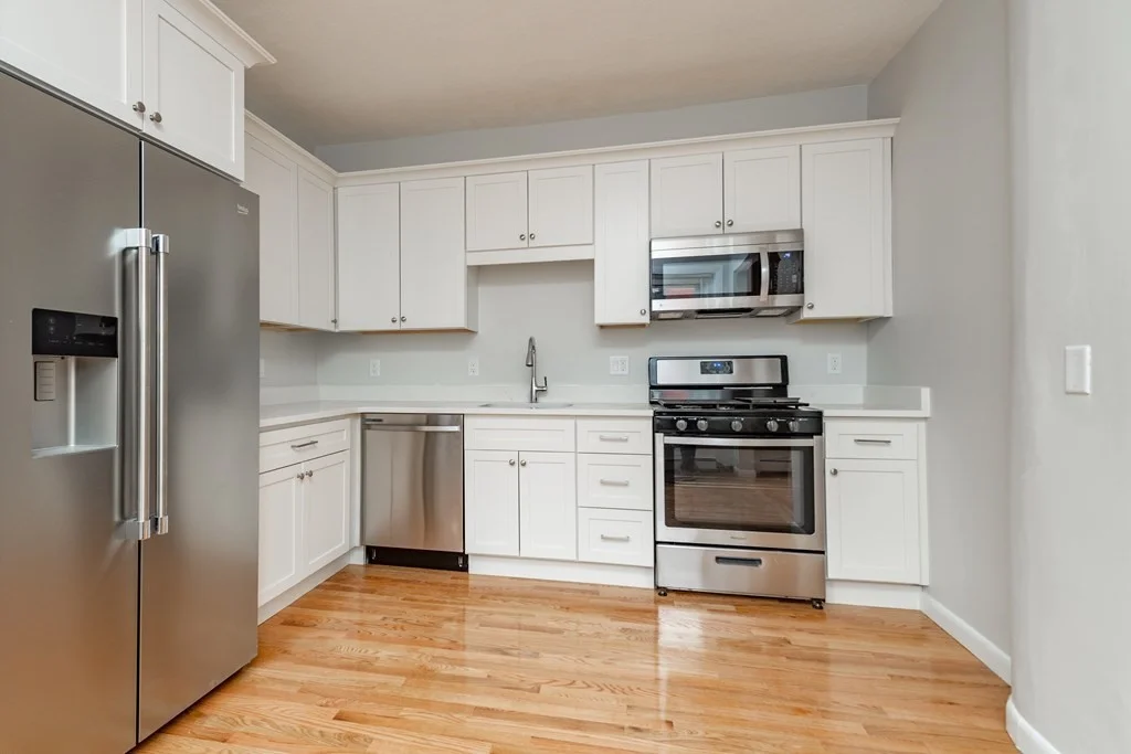 1 bed, 1 bath apartment for rent at 24 Charter St Unit 3, North End