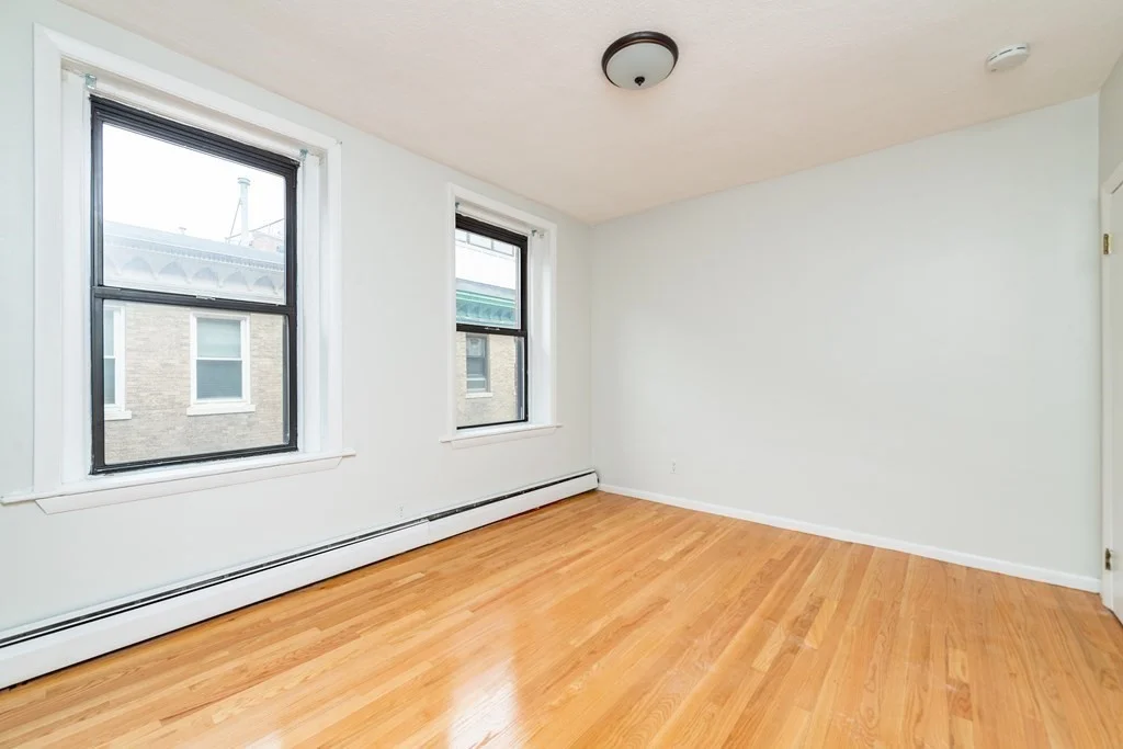 1 bed, 1 bath apartment for rent at 24 Charter St Unit 3, North End — photo 2 of 2
