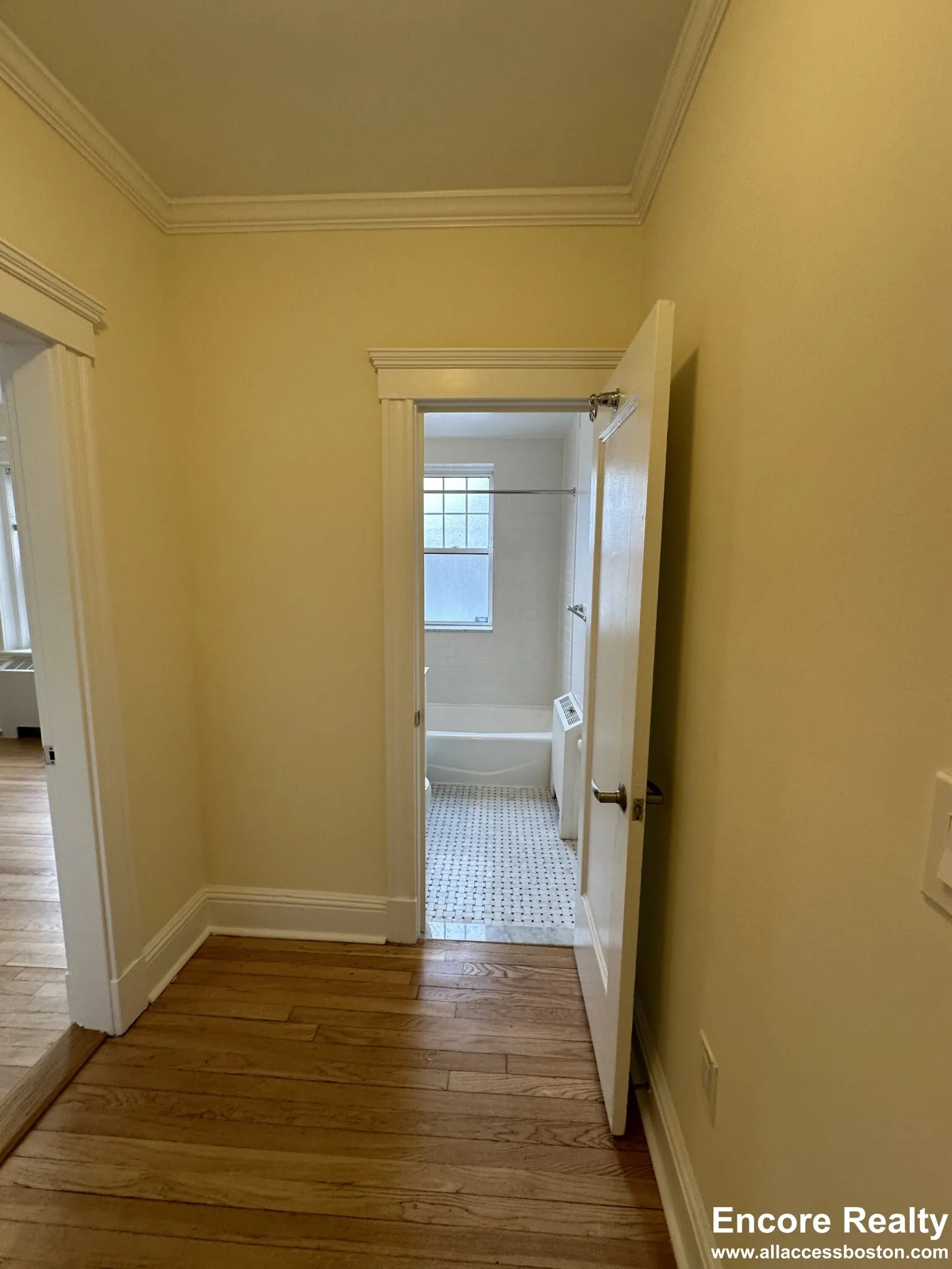 1 bed, 1 bath apartment for rent at 24 Chauncy St Unit 09, Neighborhood Nine — photo 13 of 16