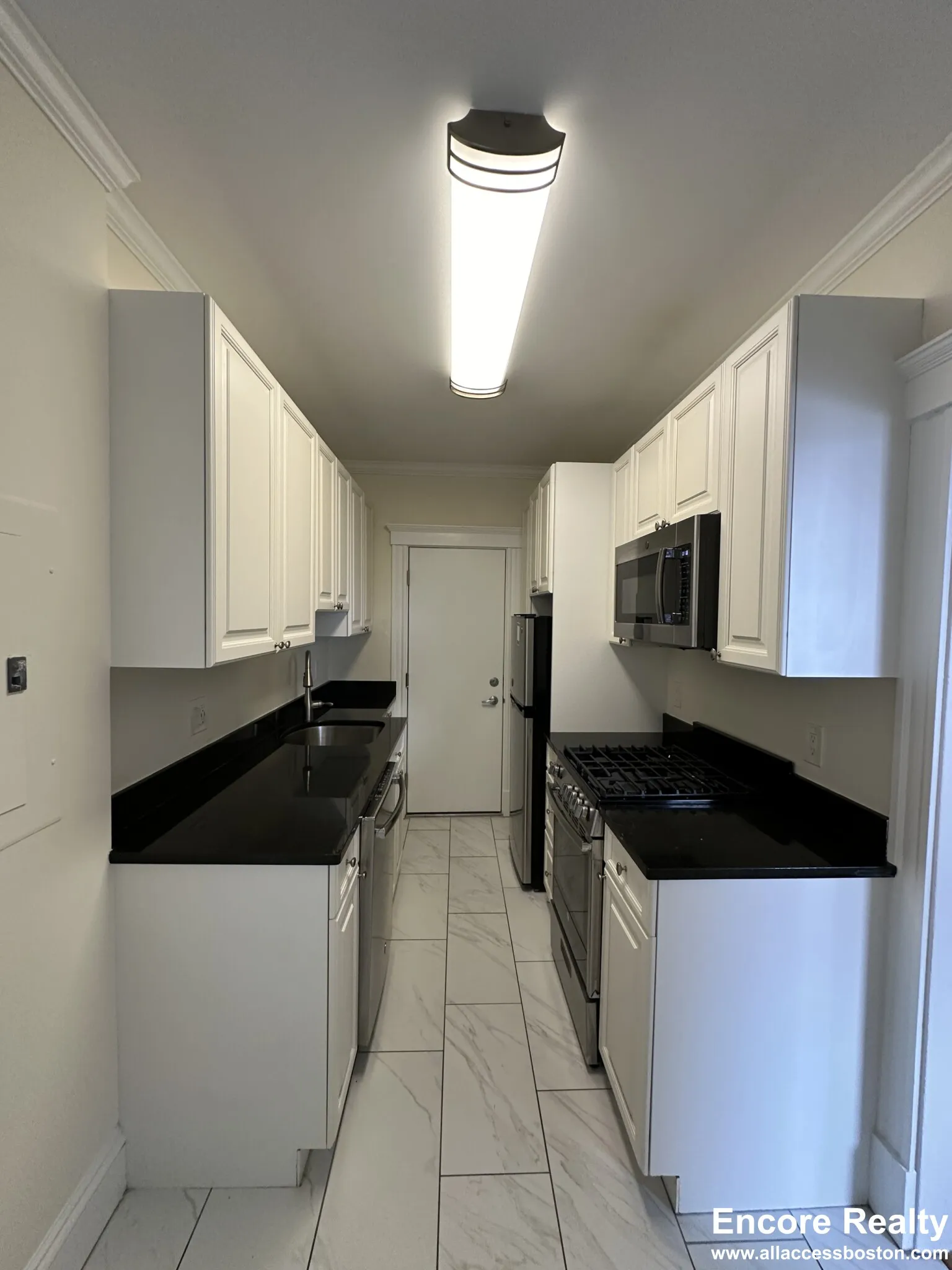 1 bed, 1 bath apartment for rent at 24 Chauncy St Unit 09, Neighborhood Nine — photo 3 of 16