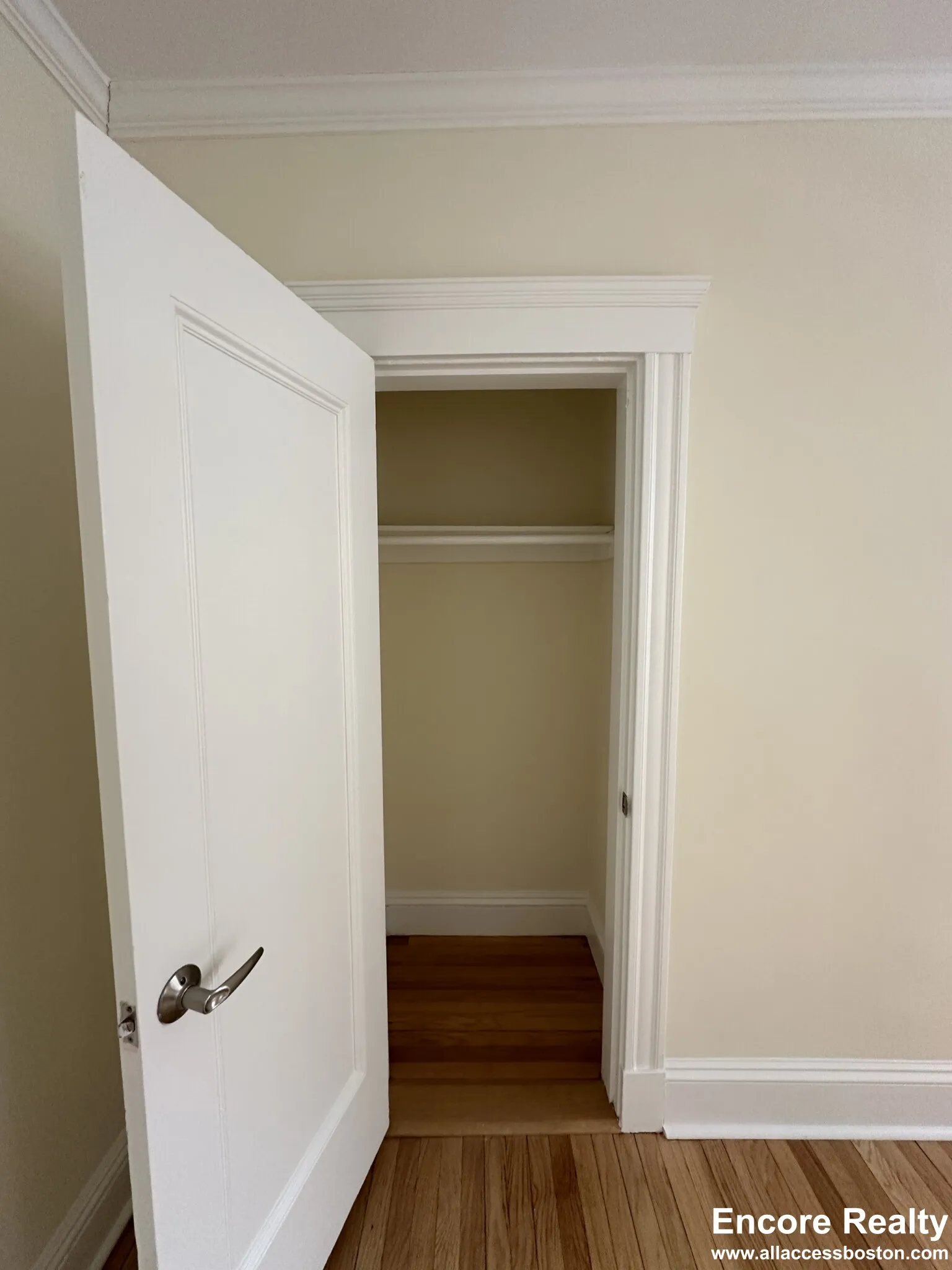 1 bed, 1 bath apartment for rent at 24 Chauncy St Unit 09, Neighborhood Nine — photo 10 of 16