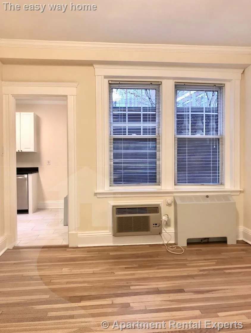 Studio bed, 1 bath apartment for rent at 24 Chauncy St Unit 3, Harvard Square — photo 5 of 8