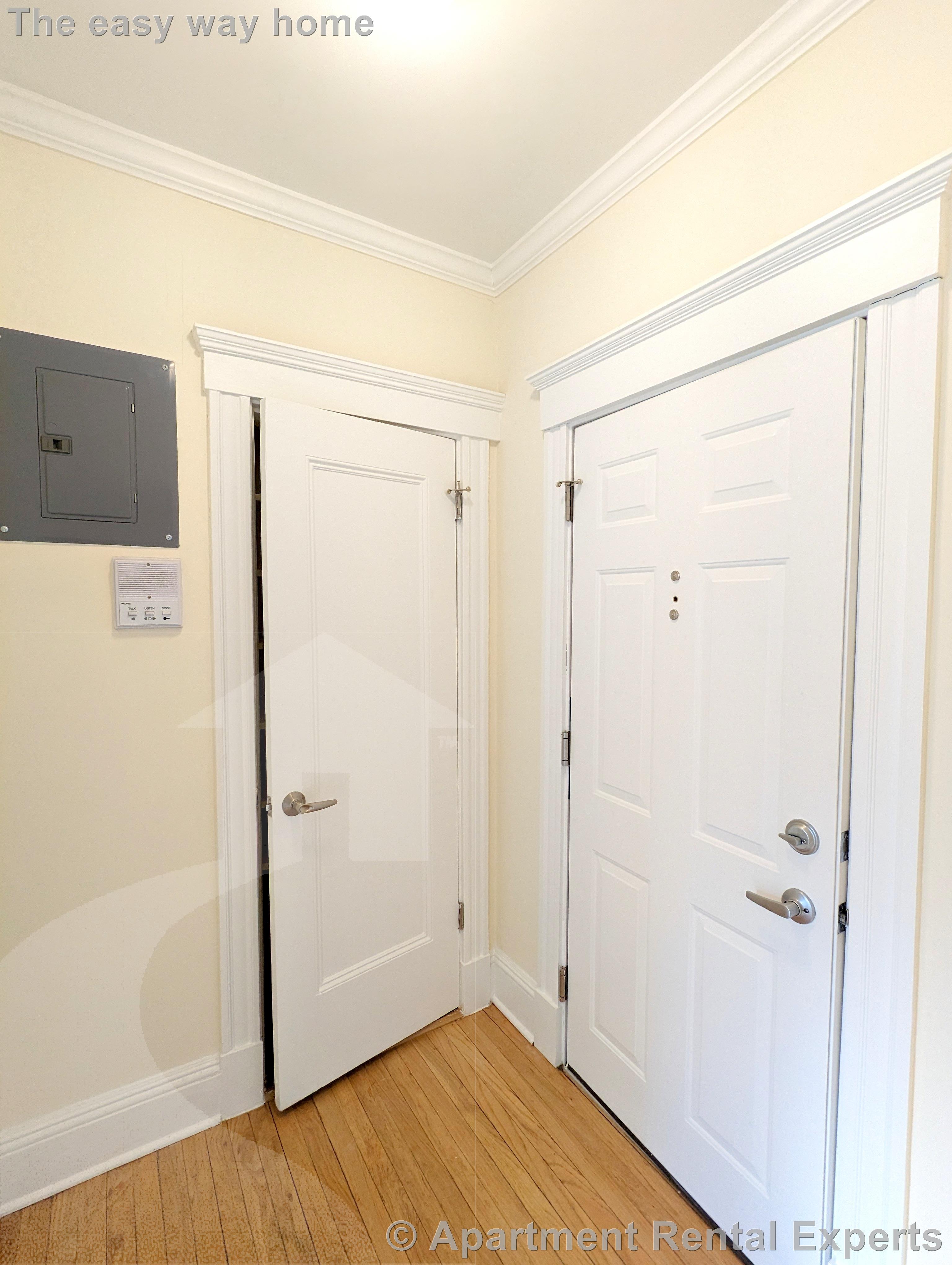 Studio bed, 1 bath apartment for rent at 24 Chauncy St Unit 8, Harvard Square — photo 8 of 9