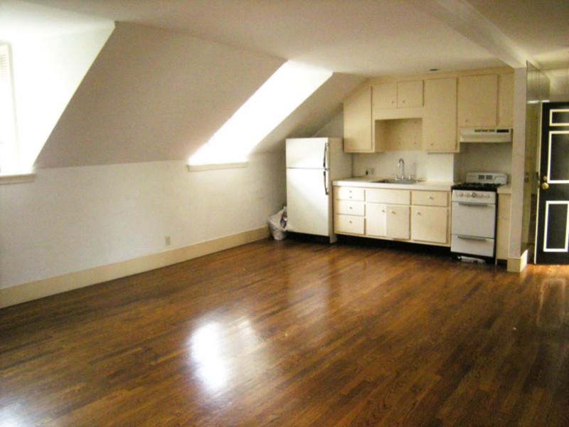 1 bed, 1 bath apartment for rent at 24 Chestnut St Unit 1, Beacon Hill — photo 4 of 4