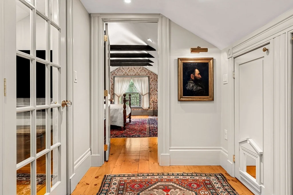 4 bed, 2 bath apartment for rent at 24 Chestnut St Unit 2, McIntire Historic District — photo 28 of 41