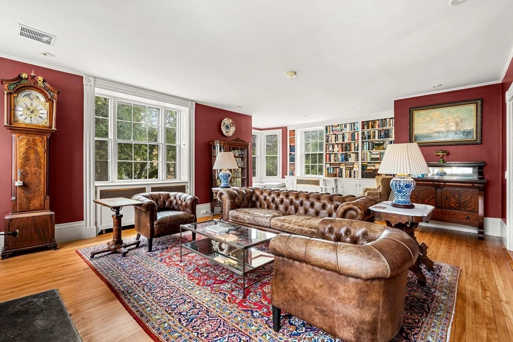 4 bed, 2 bath apartment for rent at 24 Chestnut St Unit 2, McIntire Historic District — photo 7 of 41
