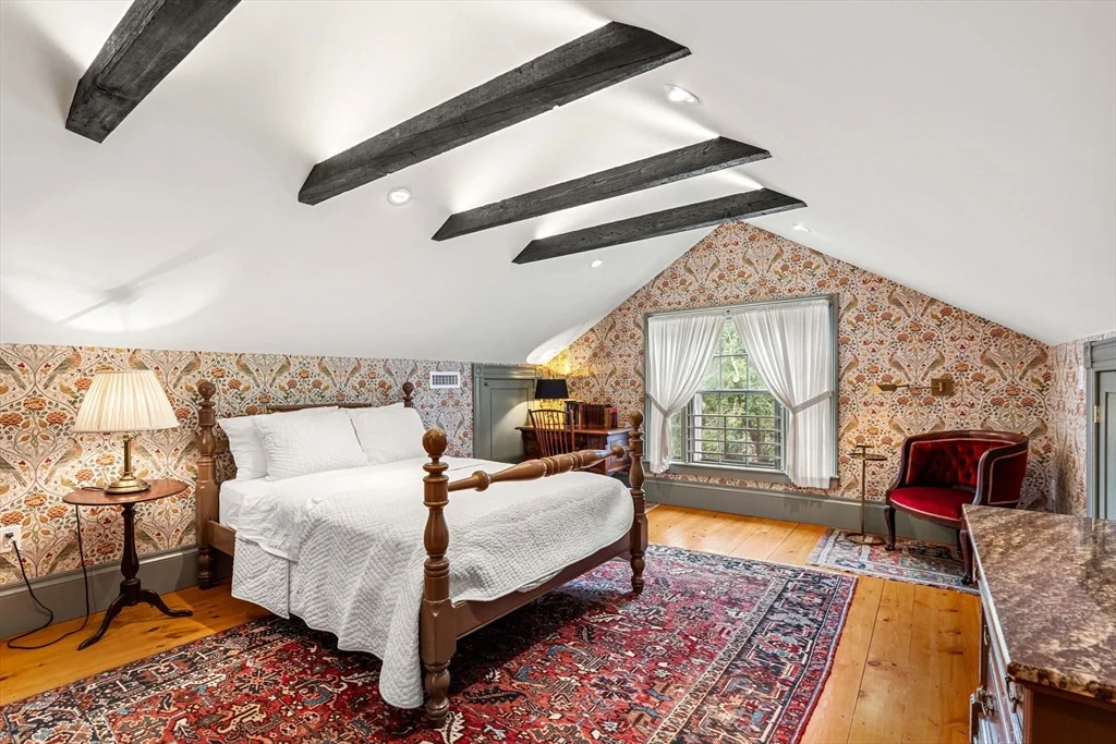4 bed, 2 bath apartment for rent at 24 Chestnut St Unit 2, McIntire Historic District — photo 30 of 41