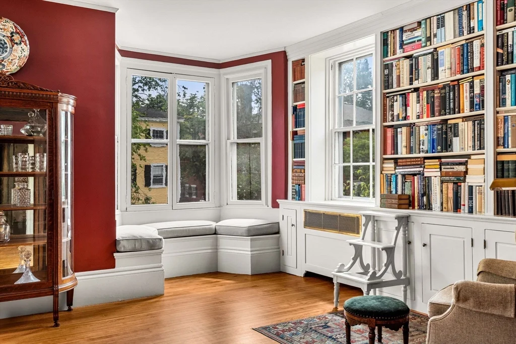 4 bed, 2 bath apartment for rent at 24 Chestnut St Unit 2, McIntire Historic District — photo 8 of 41
