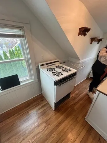 1 bed, 1 bath apartment for rent at 24 Circuit Unit 3, New Bedford — photo 3 of 6