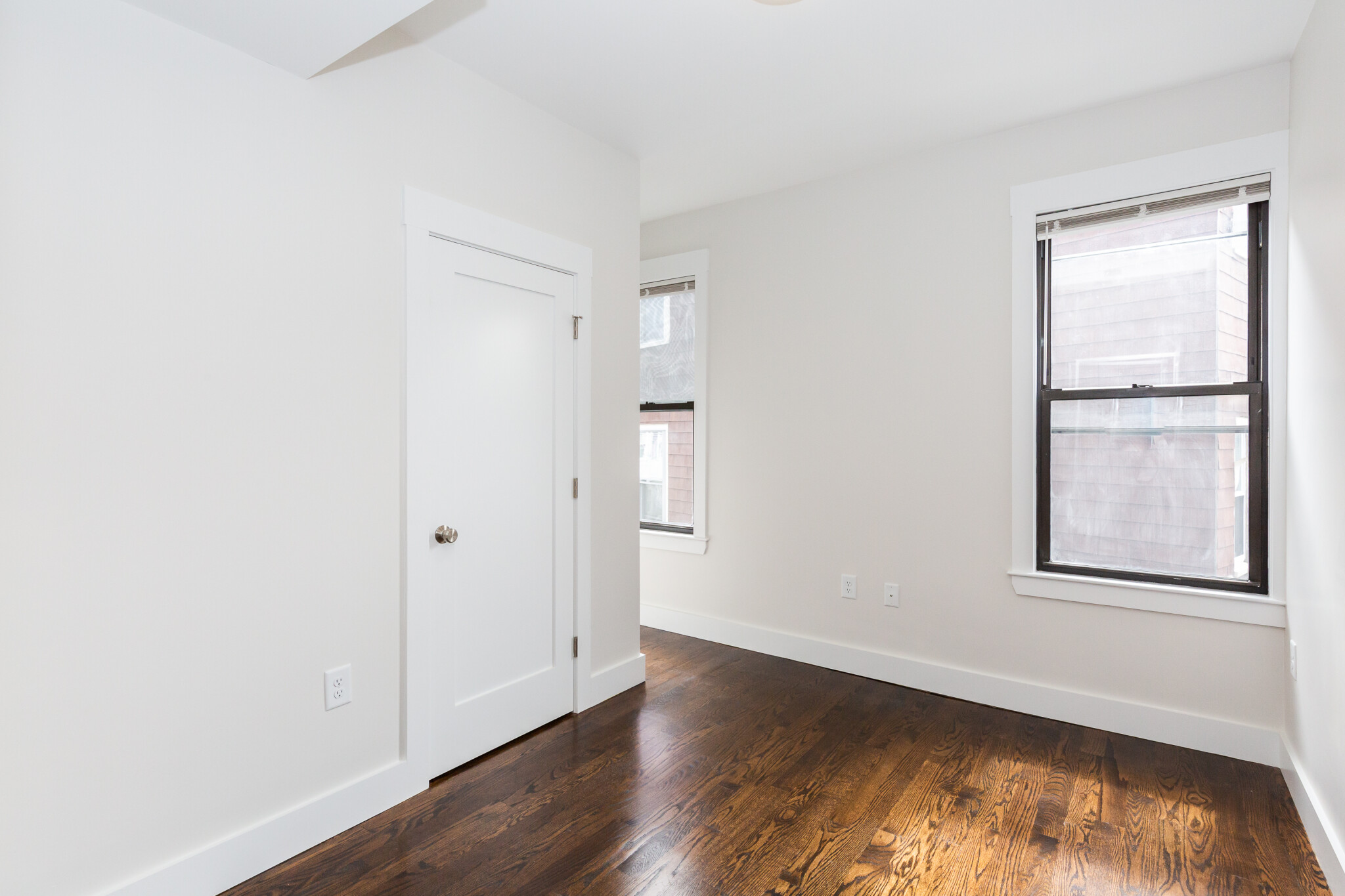 3 bed, 1.5 bath apartment for rent at 24 Clary St Unit 1L, Wellington-Harrington — photo 19 of 23