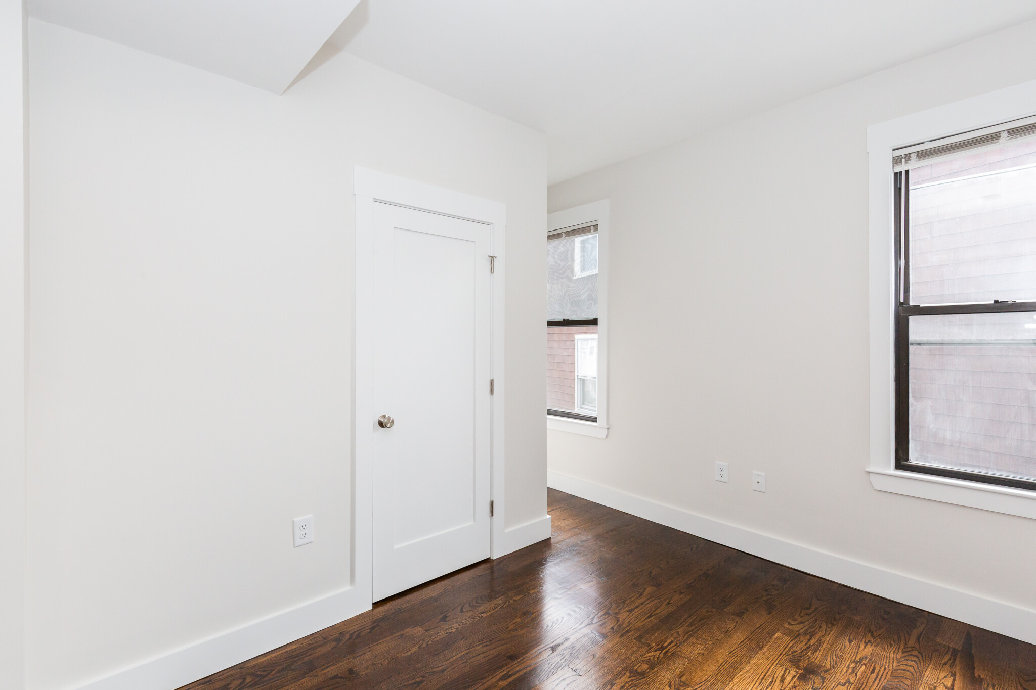 3 bed, 1.5 bath apartment for rent at 24 Clary St Unit 1L, Wellington-Harrington — photo 12 of 23