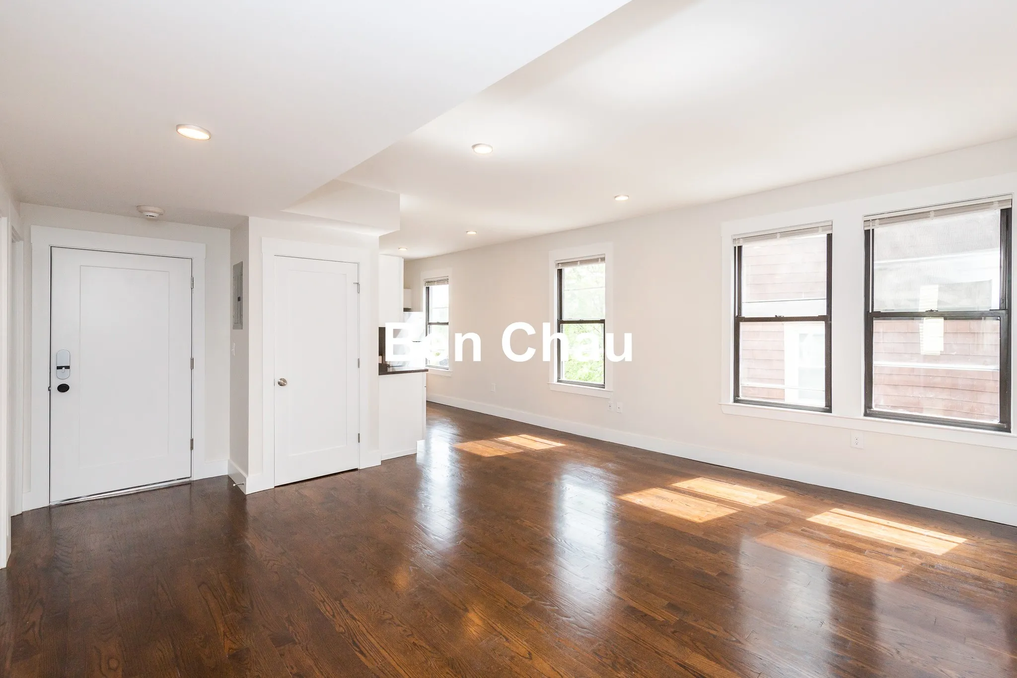 3 bed, 1.5 bath apartment for rent at 24 Clary St Unit 3B, Wellington-Harrington — photo 2 of 18