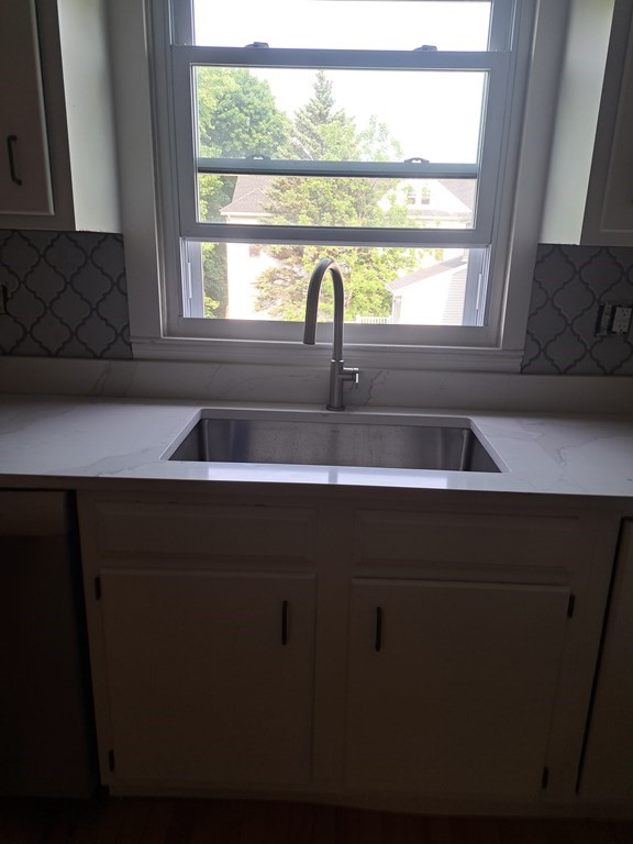 2 bed, 1 bath apartment for rent at 24 Clearview Ave Unit 2, Burncoat — photo 7 of 35