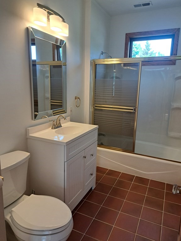 2 bed, 1 bath apartment for rent at 24 Clearview Ave Unit 2, Burncoat — photo 10 of 35