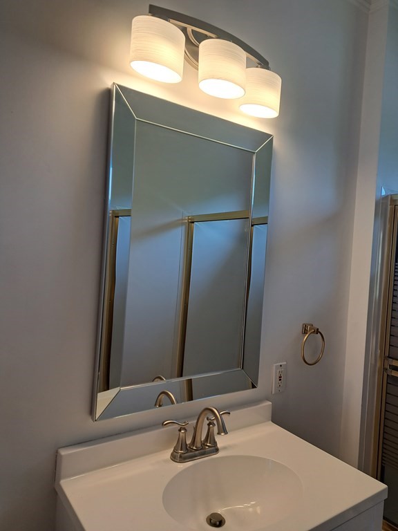 2 bed, 1 bath apartment for rent at 24 Clearview Ave Unit 2, Burncoat — photo 9 of 35
