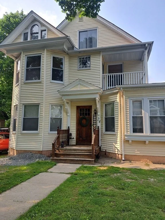 1 bed, 1 bath apartment for rent at 24 Clearview Ave Unit 3, Burncoat